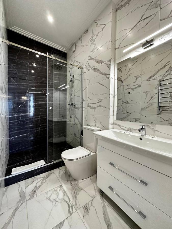 Sea Symphony 3-Bedrooms Lux Apartment Odessa Eksteriør billede